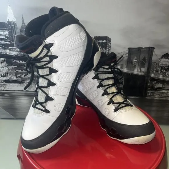 Product image for Nike Air Jordan 9 OG Space Jam 2010 size 9 302370-112 IX Black White