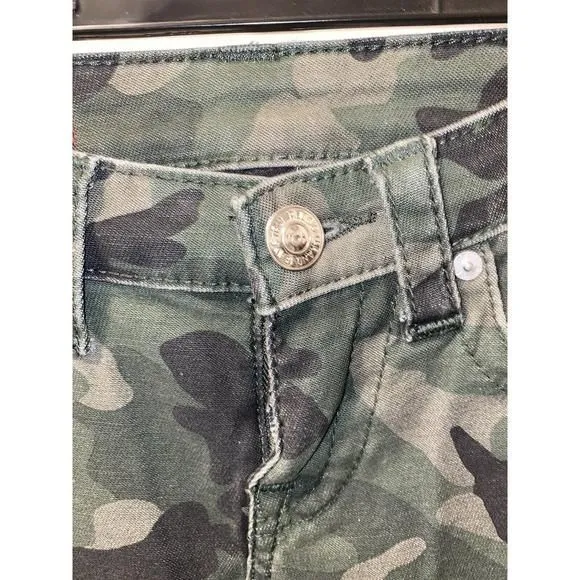 Listing Image Blurred Background