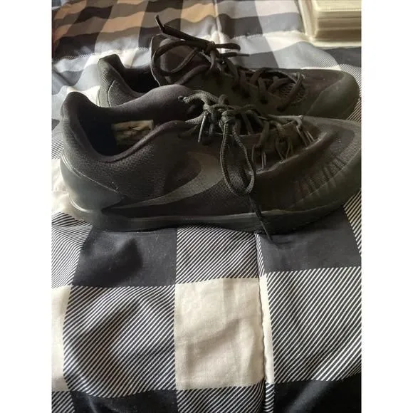 Product image for Nike Hyperchase Low Basketball Shoes 705363-003 Black Trainers Sneakers Size 9