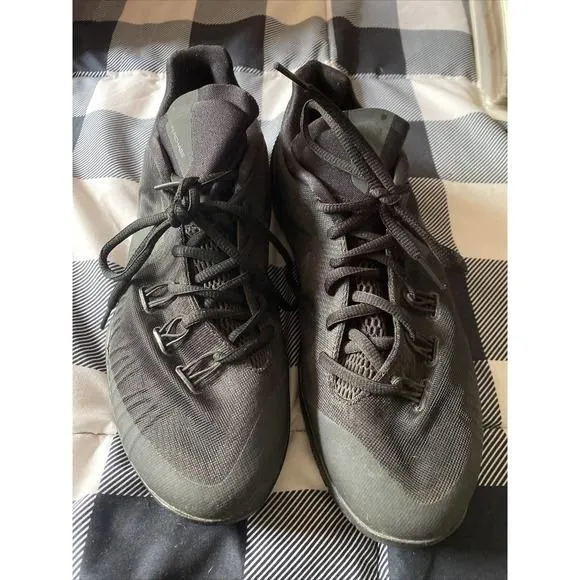 Listing Image Blurred Background