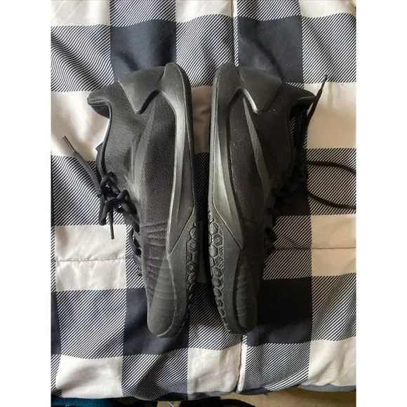 Listing Image Blurred Background