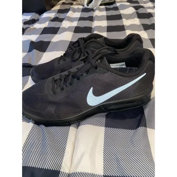 Product image for Brand New Men’s Nike Air Max Sequent Size 9 Black No Box Black Silver Sneaker