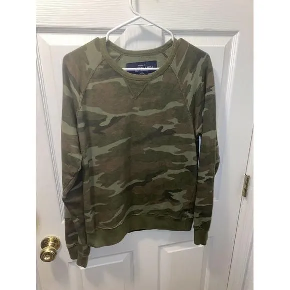 Product image for AMERICAN EAGLE Men Size S Green Camo Print Cotton Crew Neck Sweater Pullover