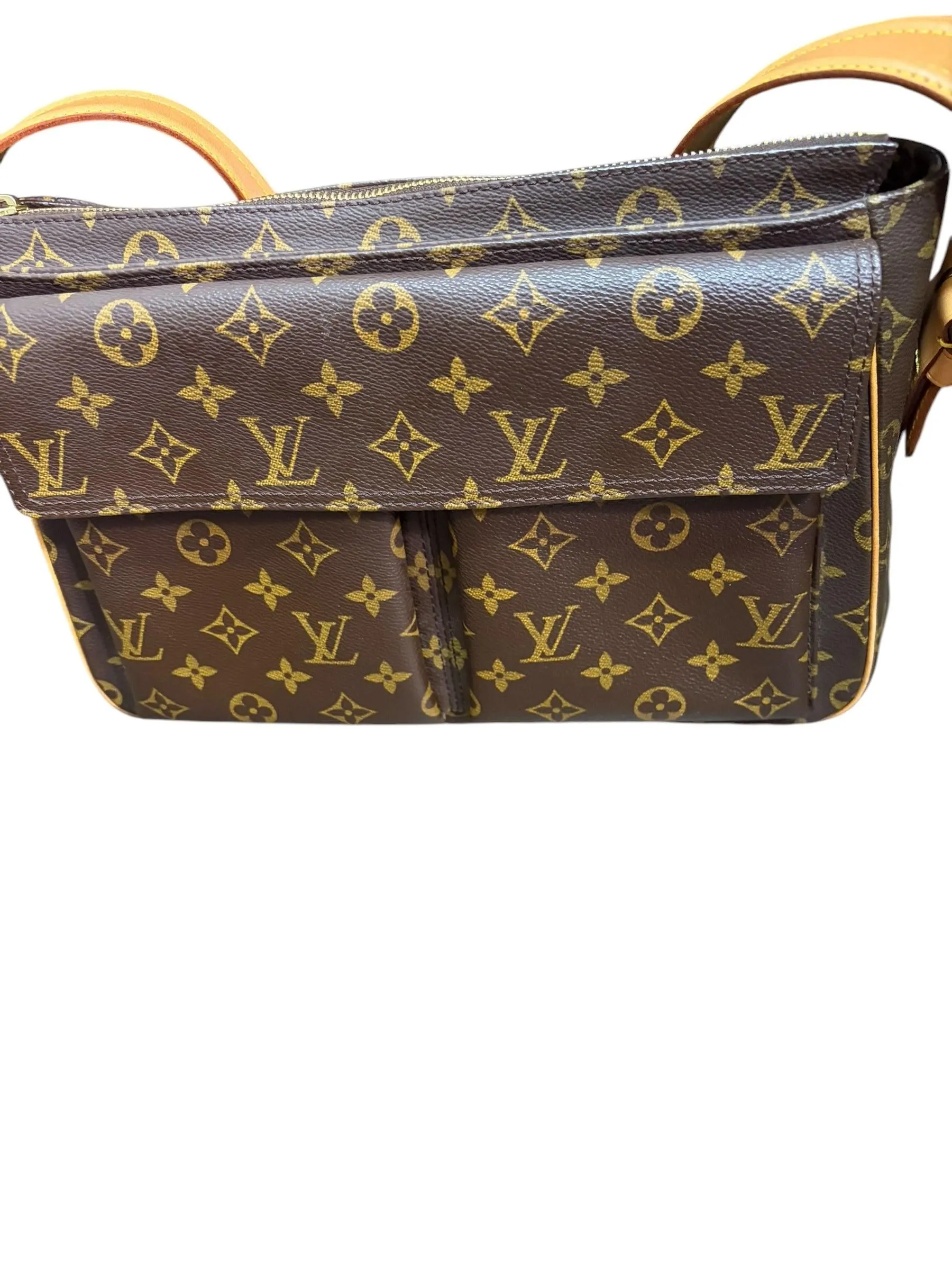 Louis Vuitton - Louis Vuitton Messenger
