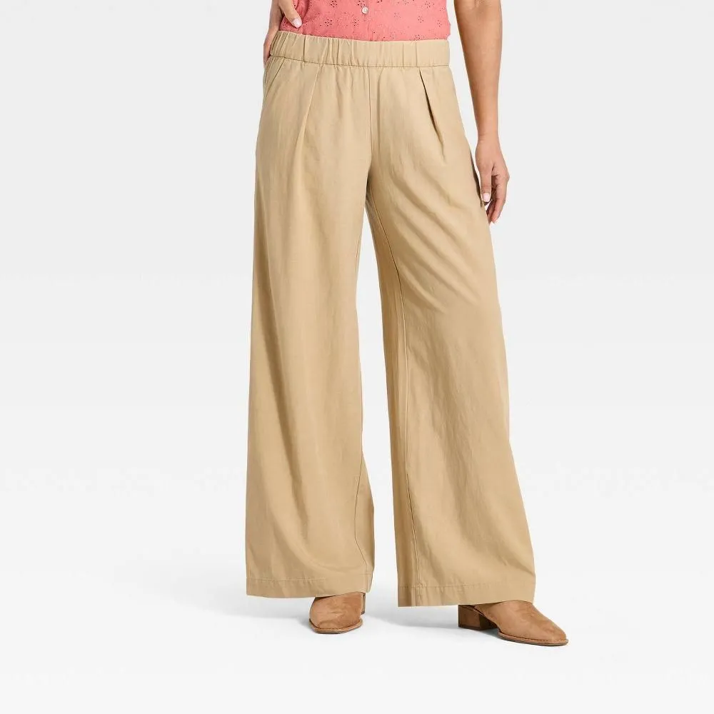 New without Tags - Women's Mid-Rise Wide Leg Pull On Pants - Universal Thread Tan S