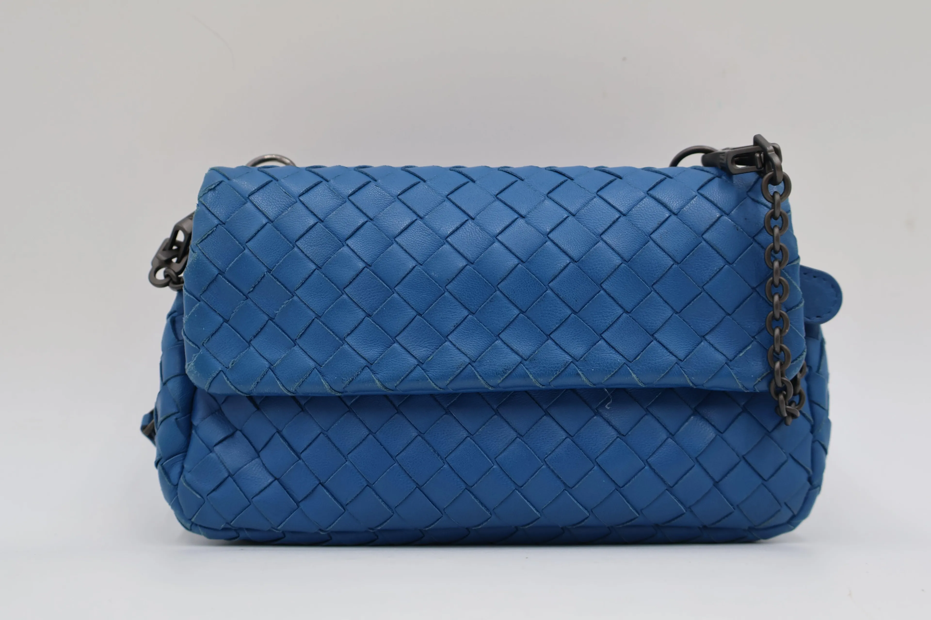 Bottega Veneta Intrecciato Leather Flap Shoulder Bag (1571)