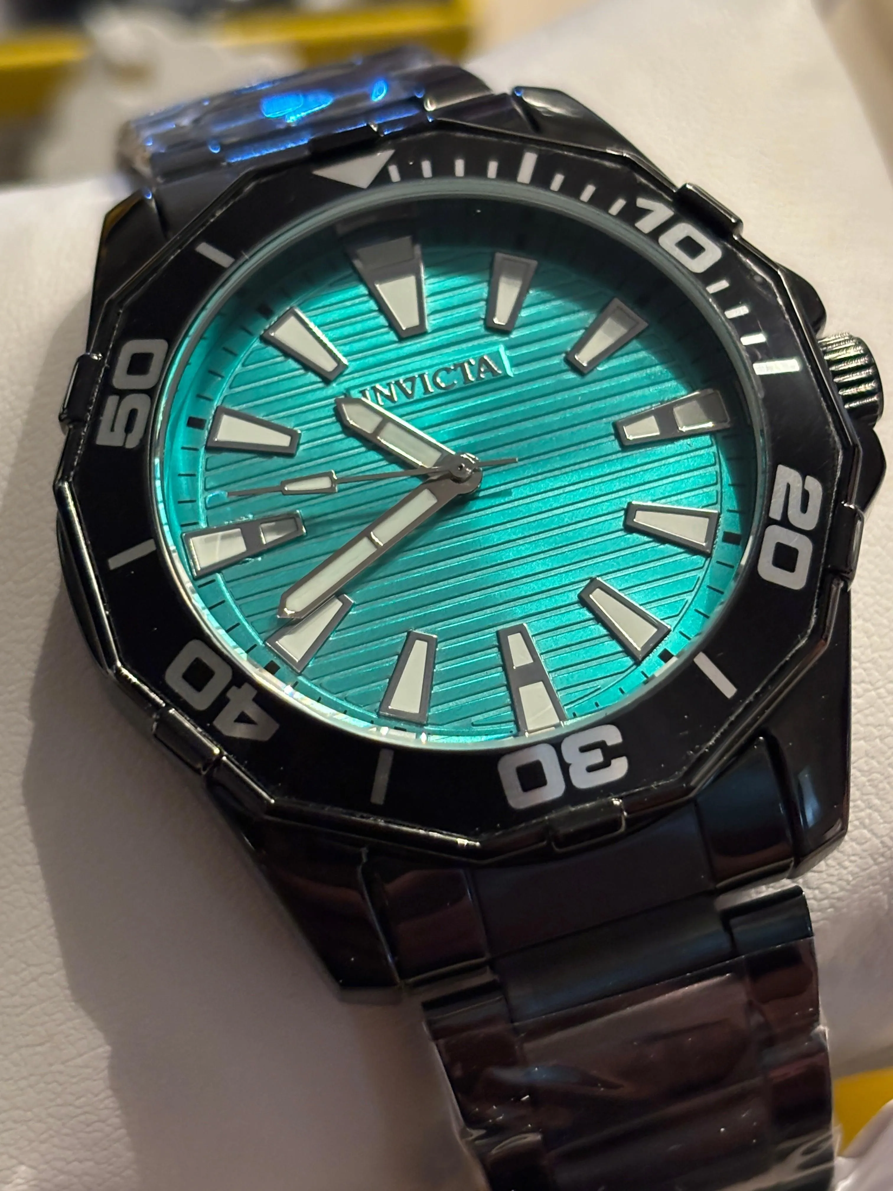 NEW Invicta Pro Diver - Tiffany Blue and Black - 46mm