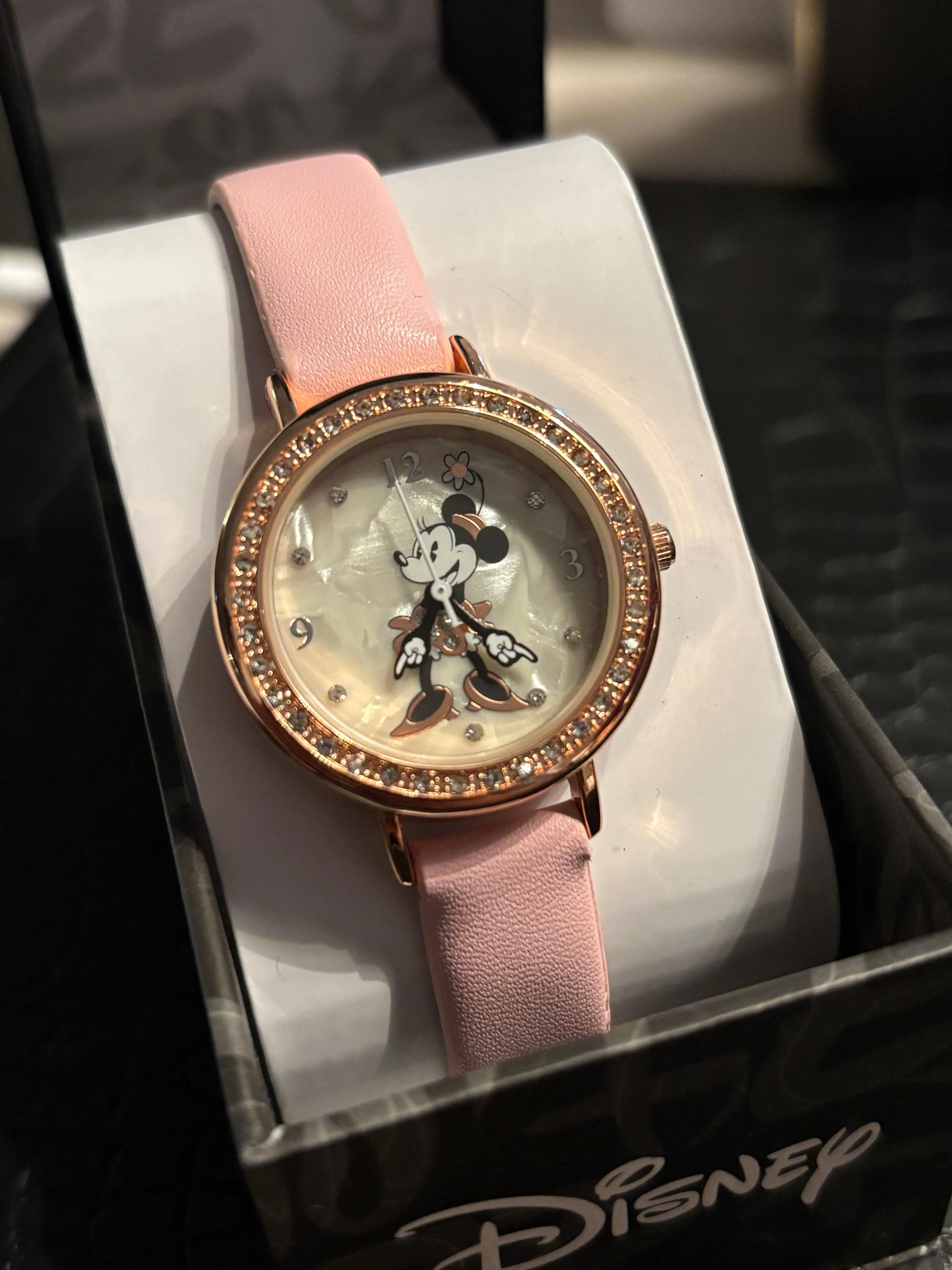 NEW Women's Accutime Rose Gold Minnie Mouse Watch