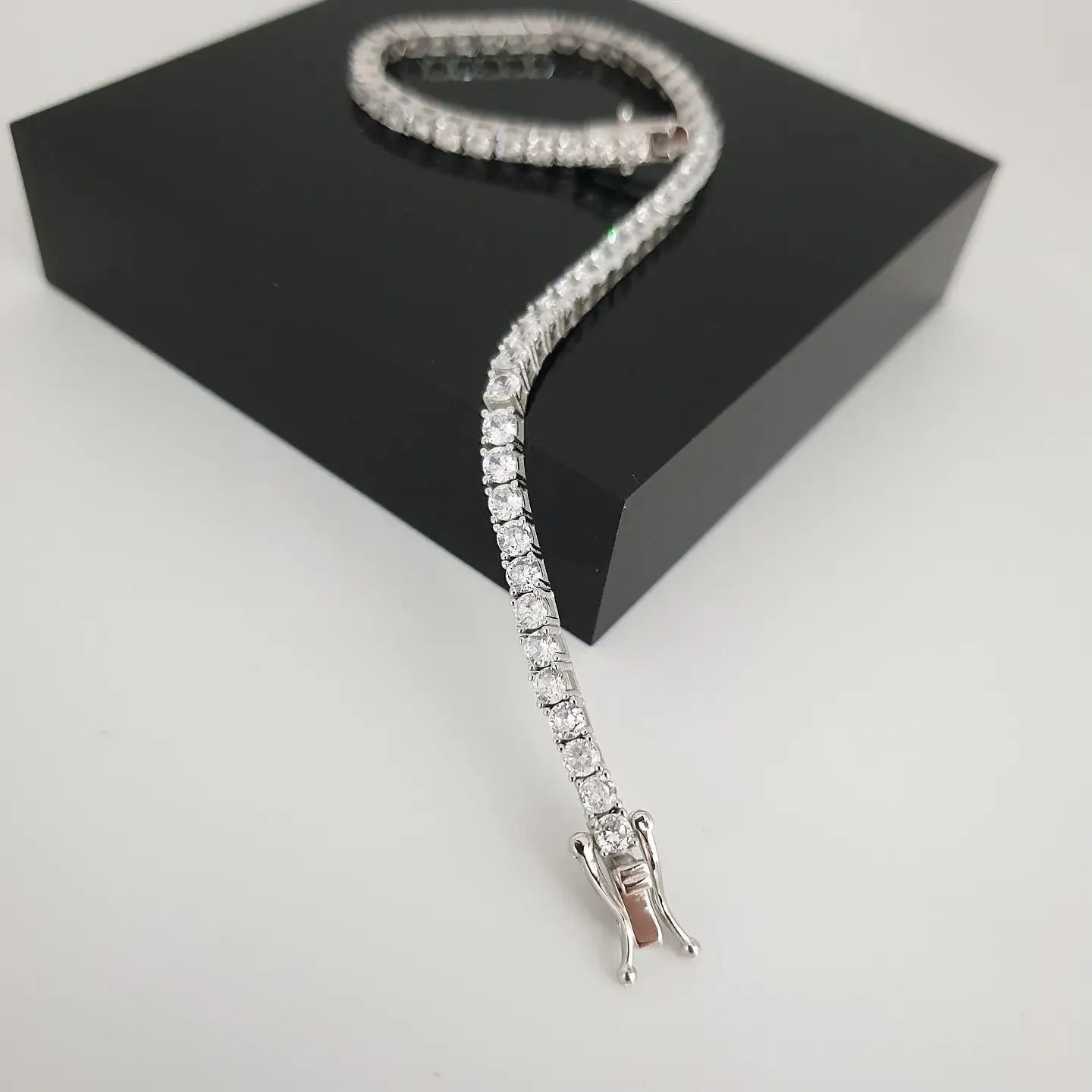 925 Sterling Silver 3mm Cz Tennis 7" Bracelet