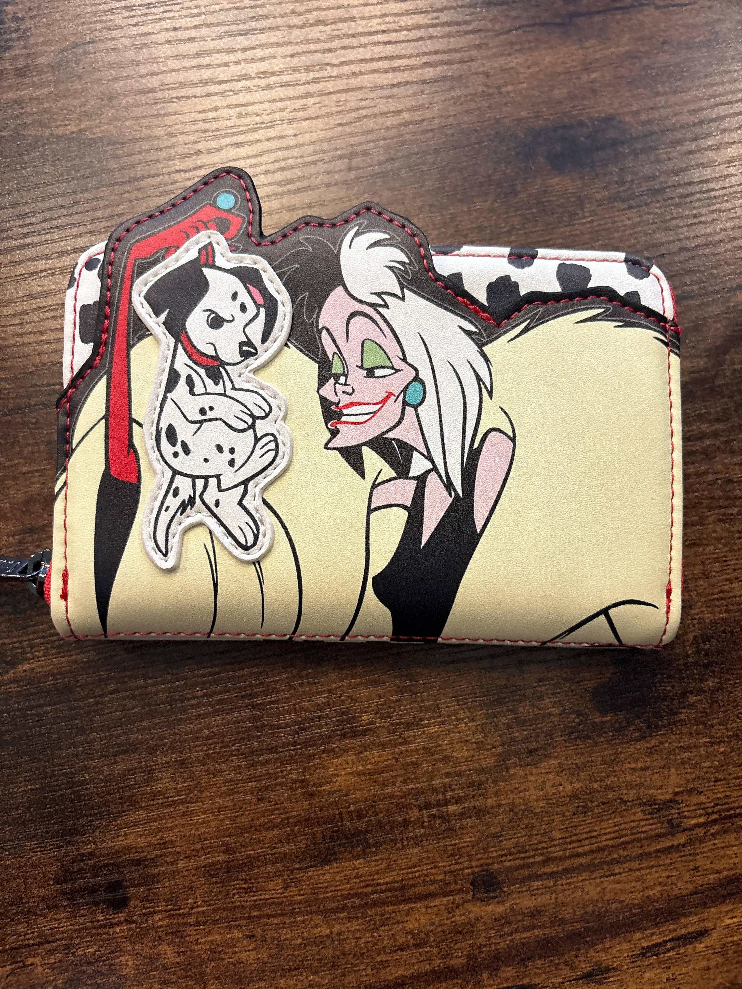 Loungefly Disney 101 Dalmatians Villains Scene Cruella Zip around wallet