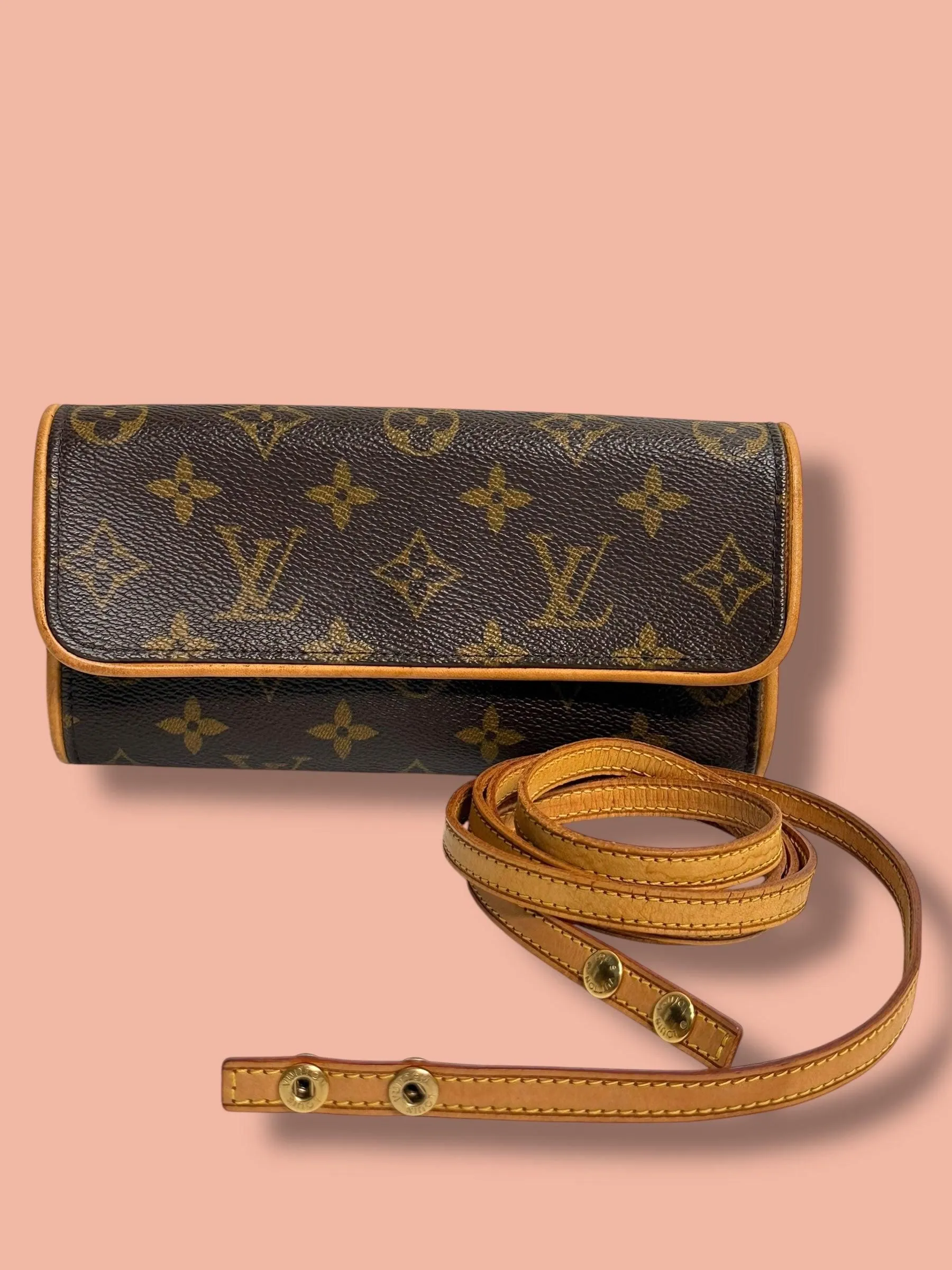 B136 LOUIS VUITTON Monogram Twin Pochette MM with Strap CA1919