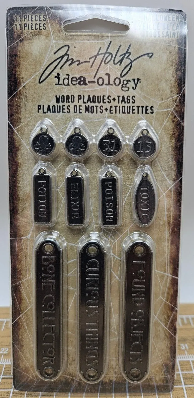 TH94438 Idea-ology Tim Holtz - Halloween - Word Plaques And Tags