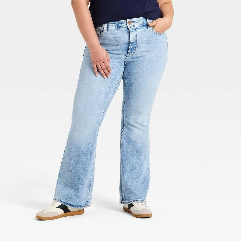 New without Tags - Women's High-Rise Vintage Flare Jeans - Ava & Viv Light Wash 18