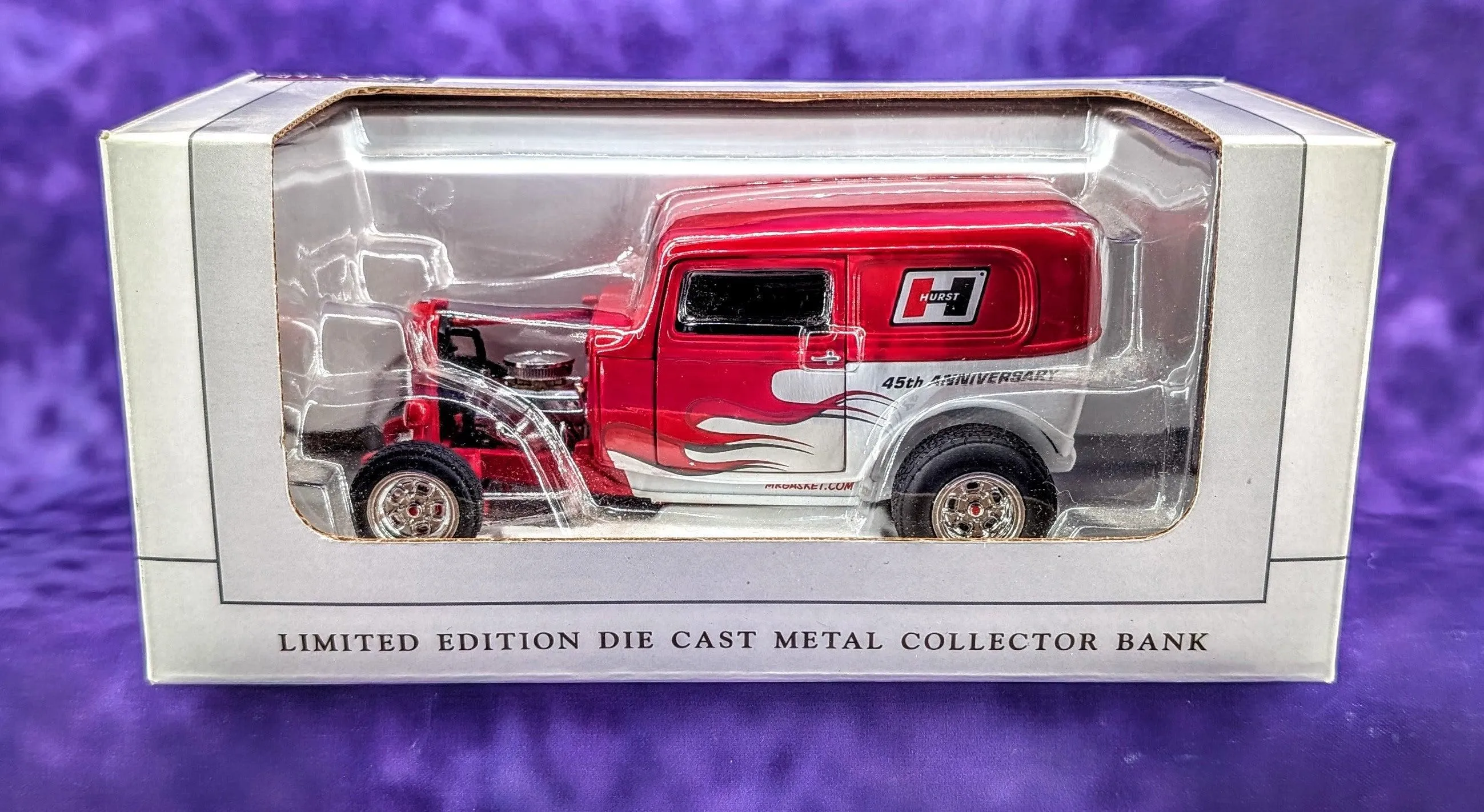 SpecCast 1932 Ford Sedan Delivery - Hurst 45th Anniversary Collector Bank - 1:25 Scale