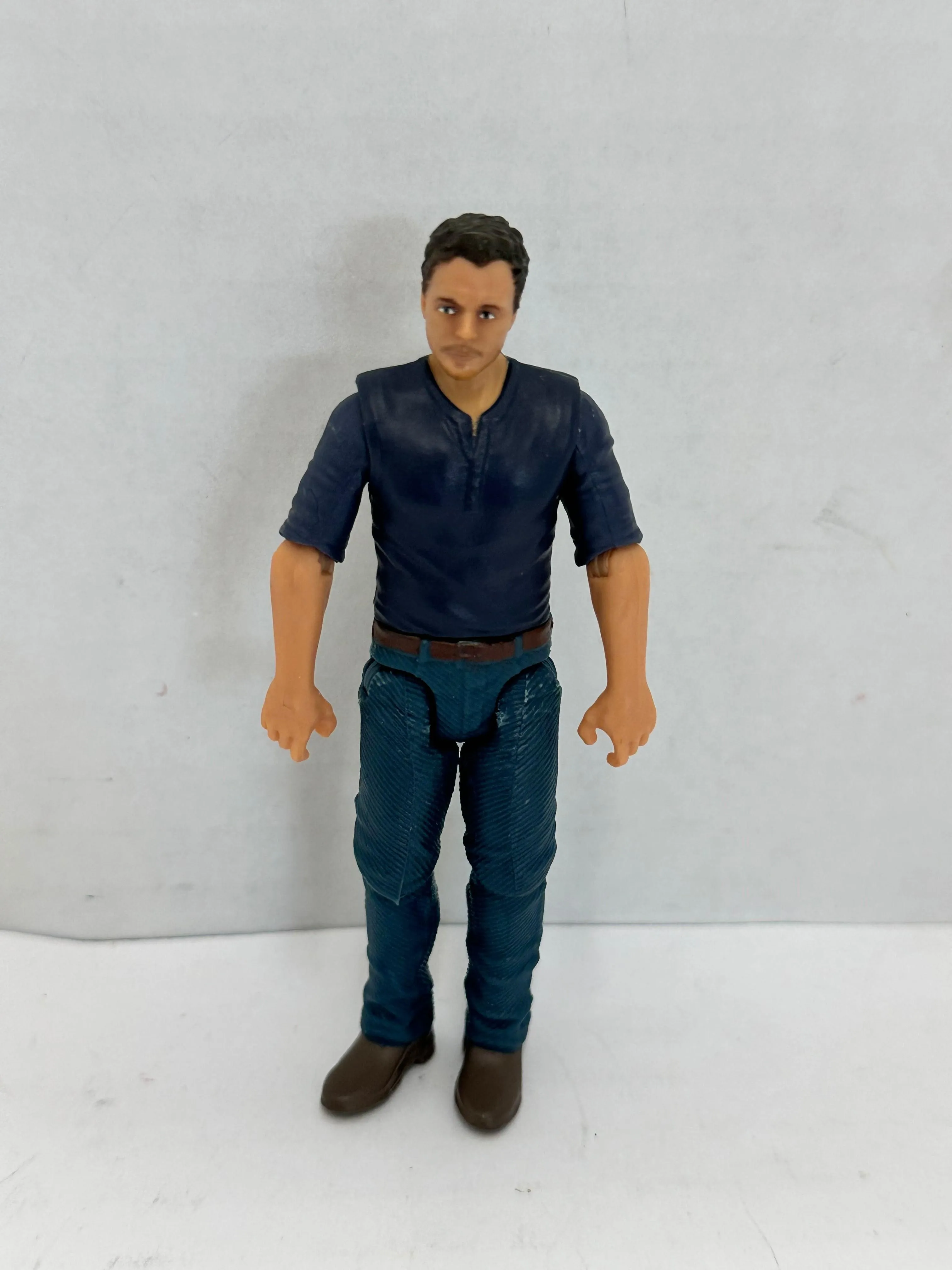 Jurassic World Dino Rivals DINOSAUR TRAINER OWEN GRADY 3.75" Figure Only #2