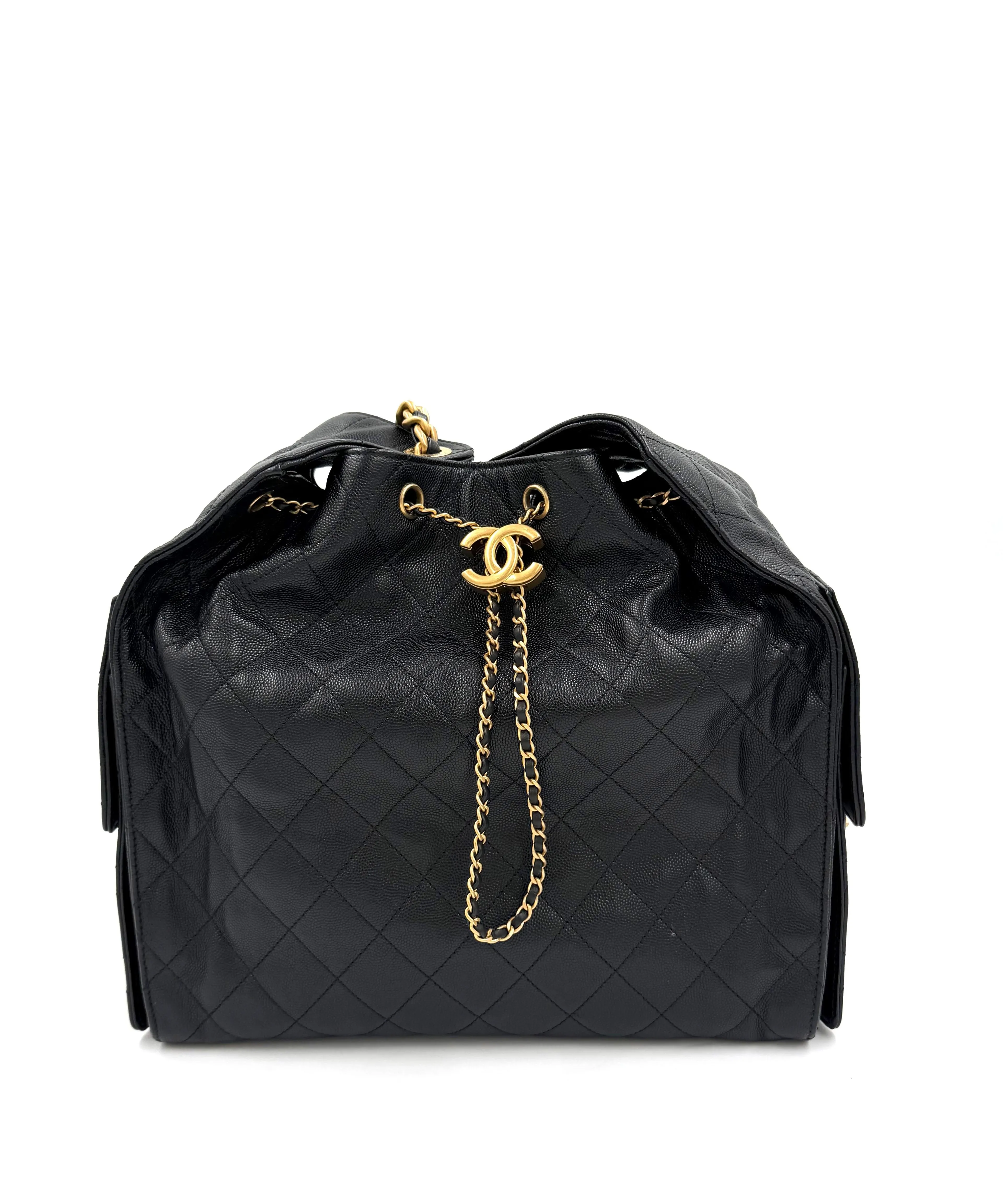Pre-owned Chanel 25 Hobo Medium Black Caviar Leather Gold Hardware - Authenticated