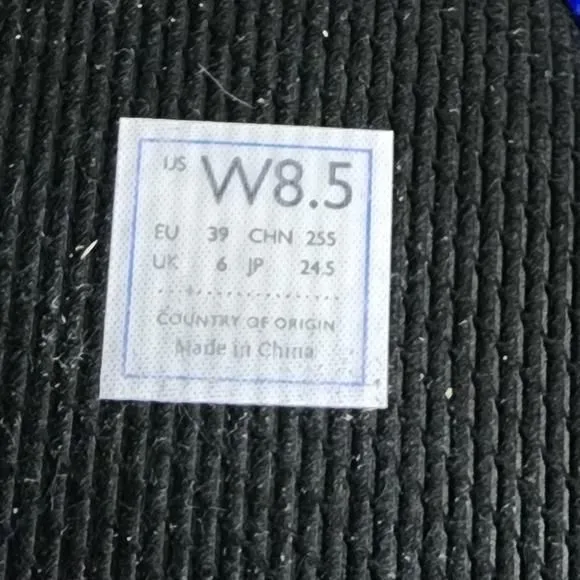 Listing Image Blurred Background