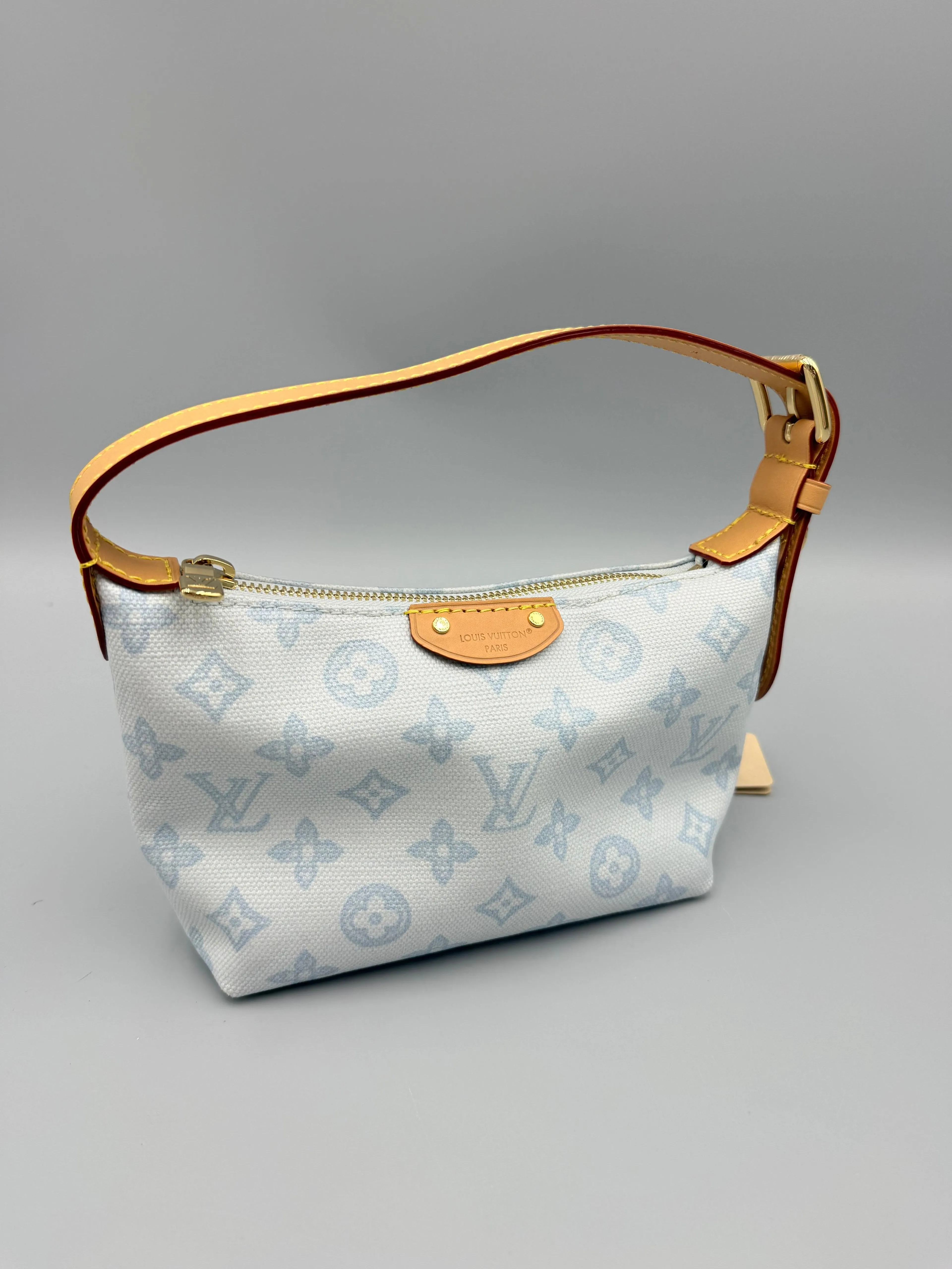 Louis Vuitton Pochette Hills Blue Courrier tote with luggage tag