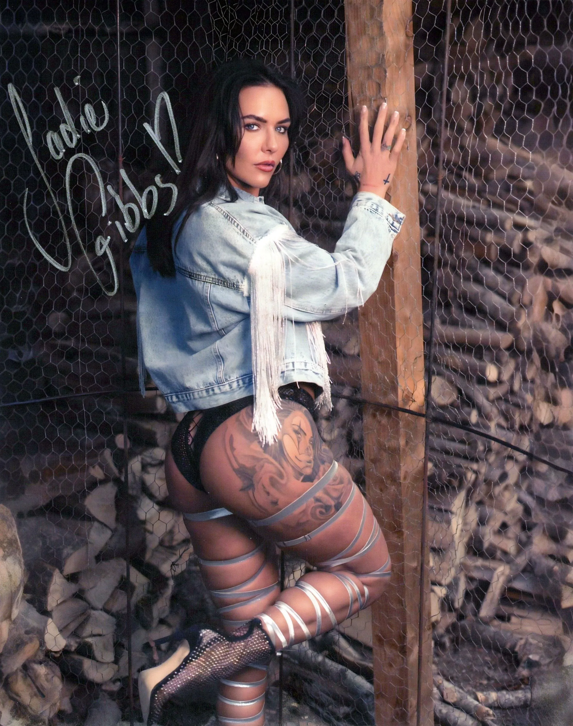 Sadie Gibbs (8x10) WWE NXT AEW photo signed auto autographed