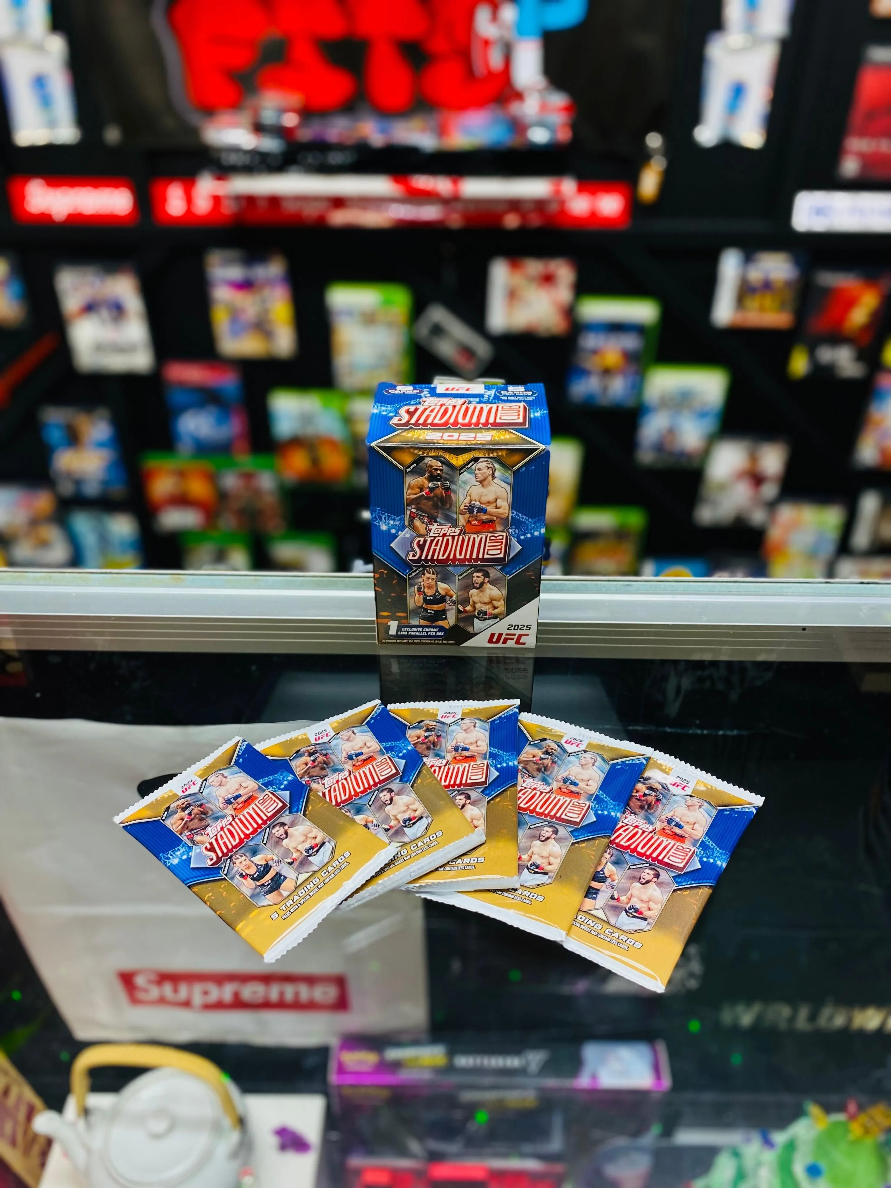 UFC 2025 Topps Stadium Packs