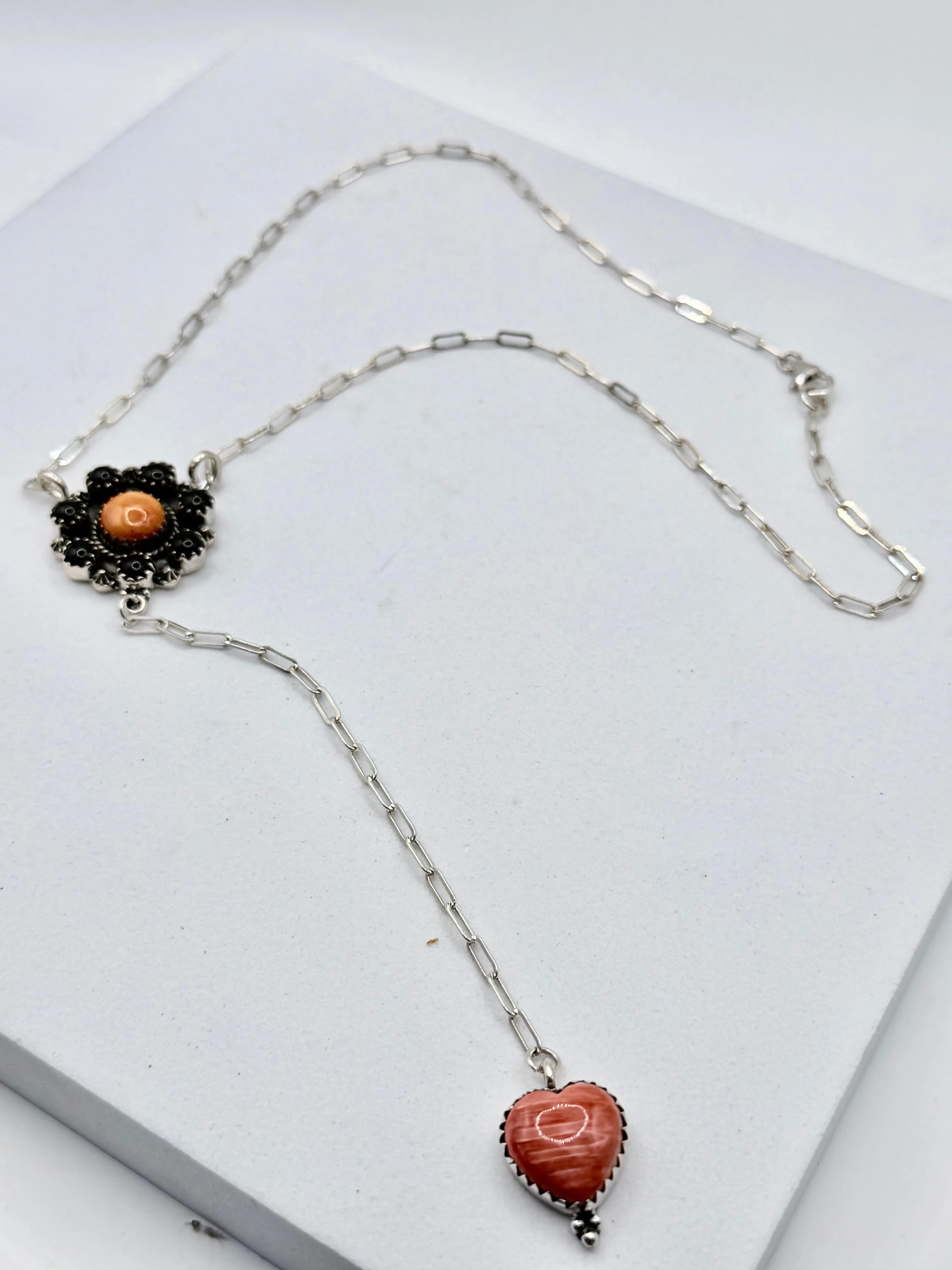 BLACK ONYX CLUSTER & ORANGE RED SPINY OYSTER PAPERCLIP LARIAT 18" (MM 05)