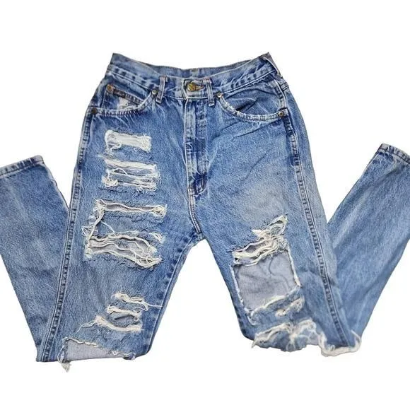 Product image for Chic women's 6 Jeans medium wash extra distressed holes relaxed high waisted