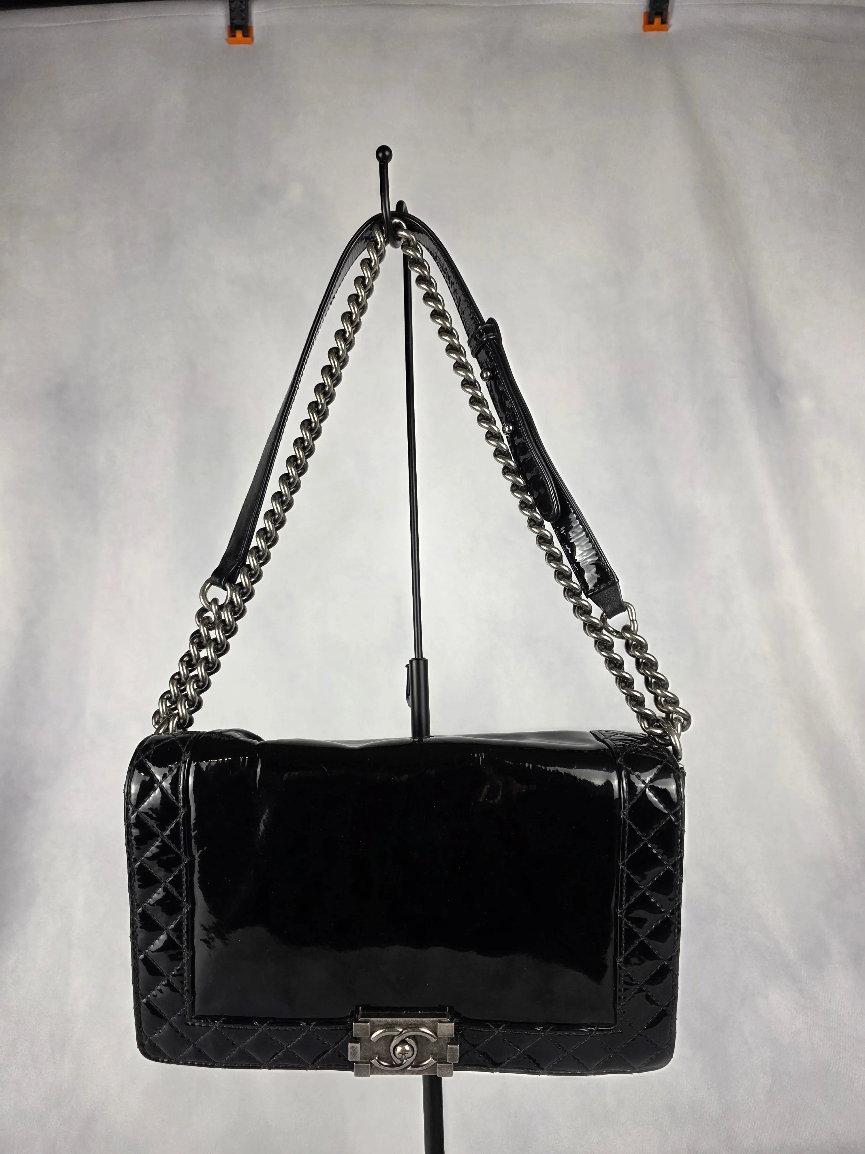 CHANEL BLACK PATENT REVERSO BOY NEW MEDIUM FLAP BAG