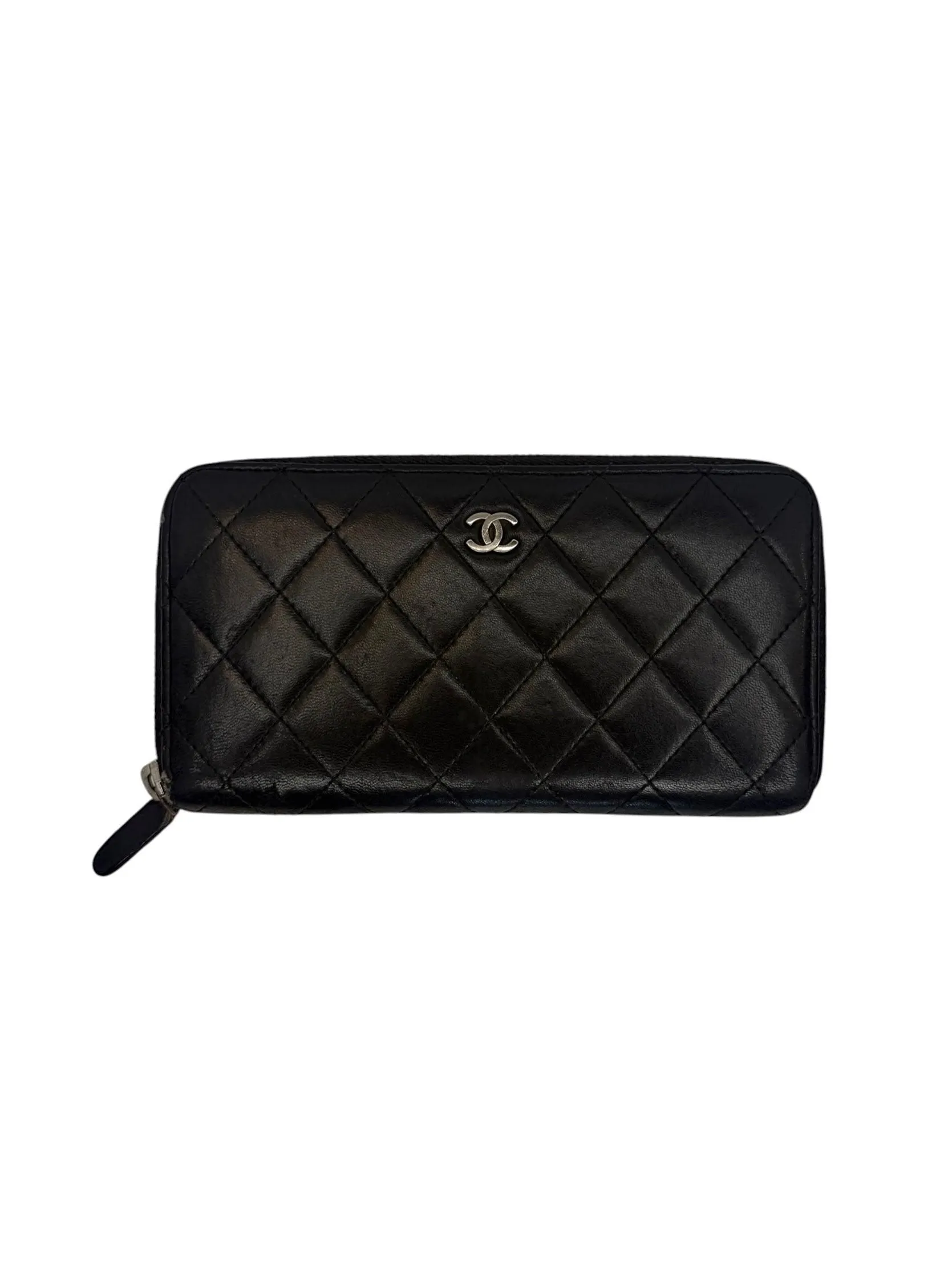 Chanel Quilted Black Lambskin Zip Around Wallet SHW T8521
