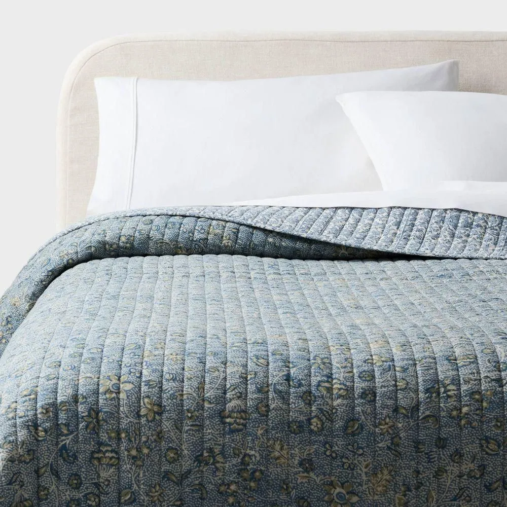 New without box - Full/Queen Printed Floral Gauze Reversible Quilt Blue - Threshold