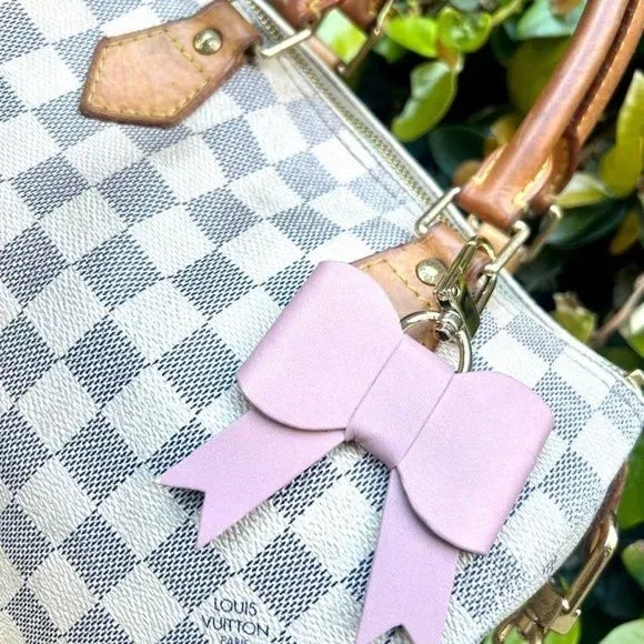Listing Image Blurred Background