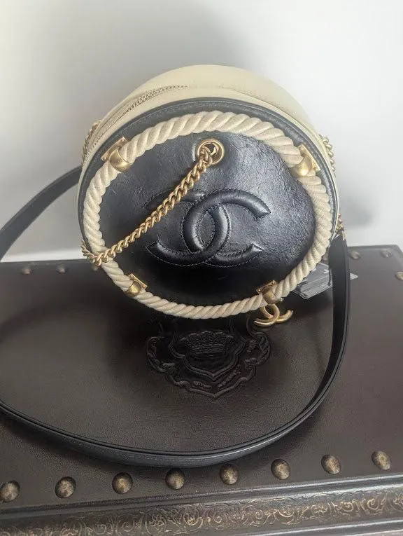 Chanel Crumpled Calfskin Cotton Small En Vogue Round Black Bag