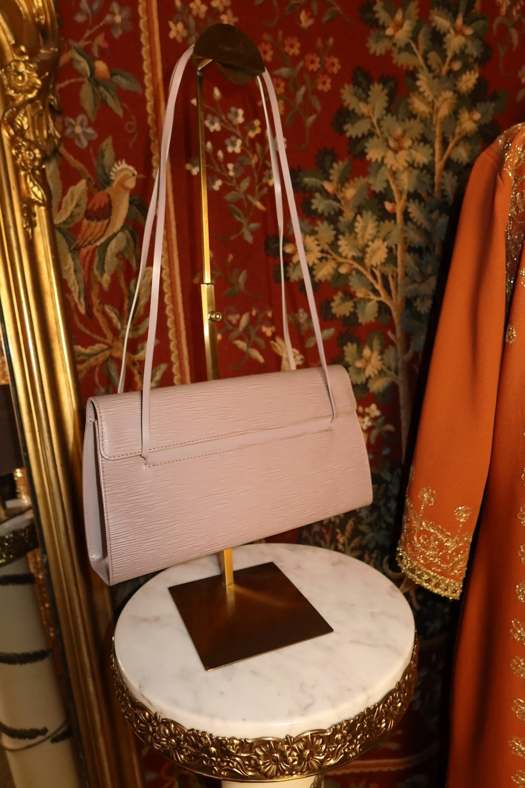Vintage Louis Vuitton Dinard Epi Leather Handbag 0820-6578