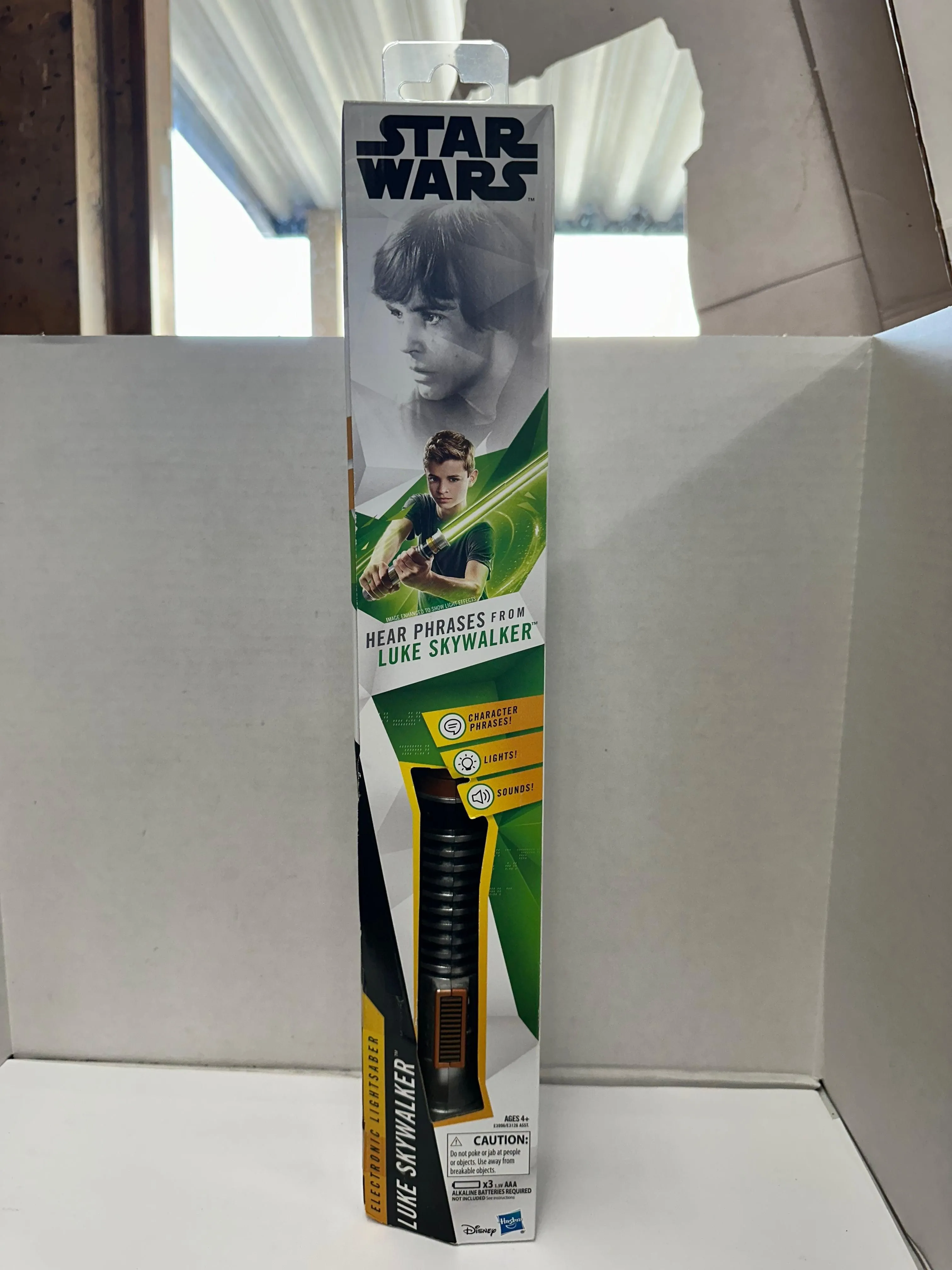 Star Wars Luke Skywalker Green Electronic Lightsaber Toy New Sealed Hasbro