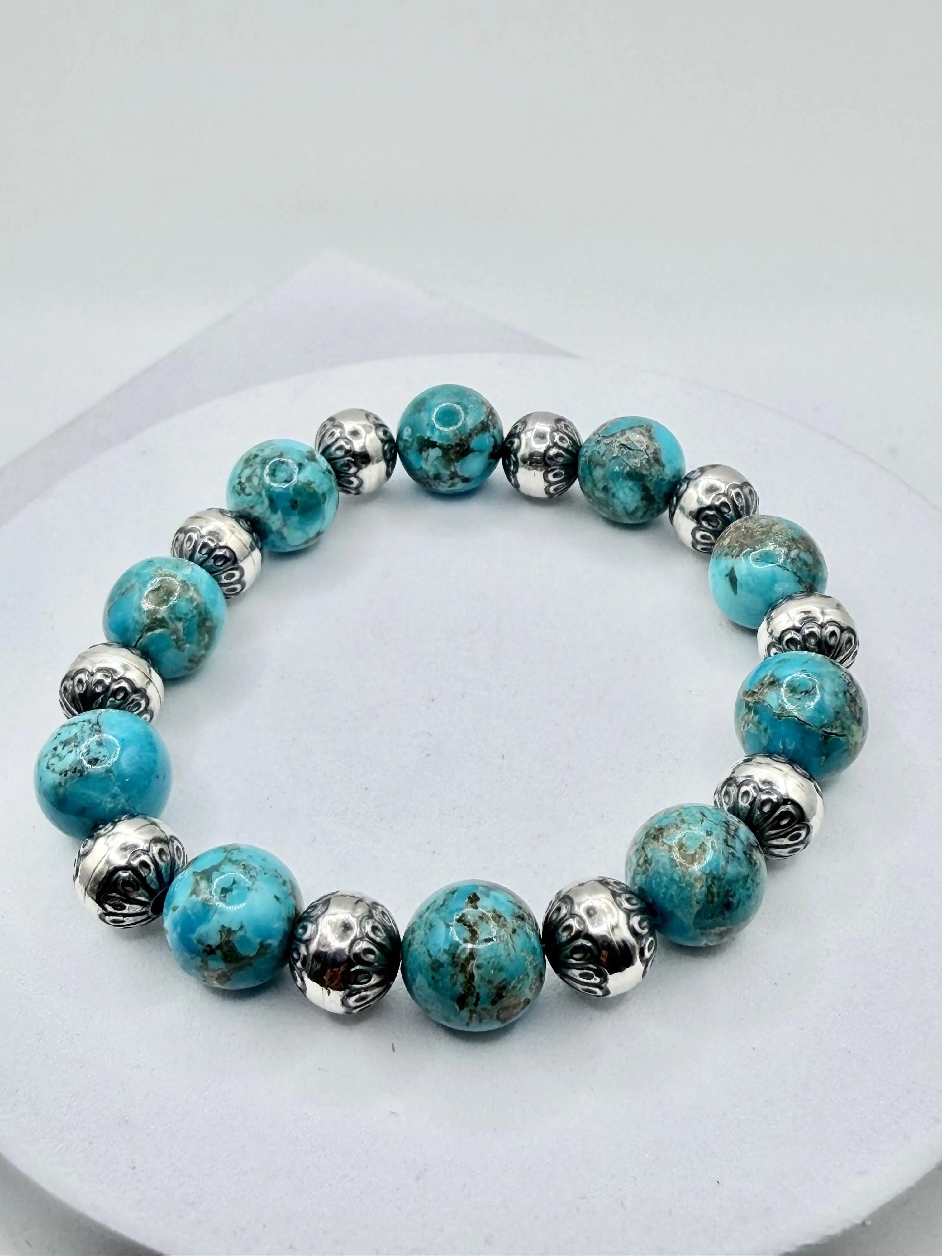 KINGMAN TURQUOISE & FLUTTED PEARLS STRETCH BRACELET (CO 137)