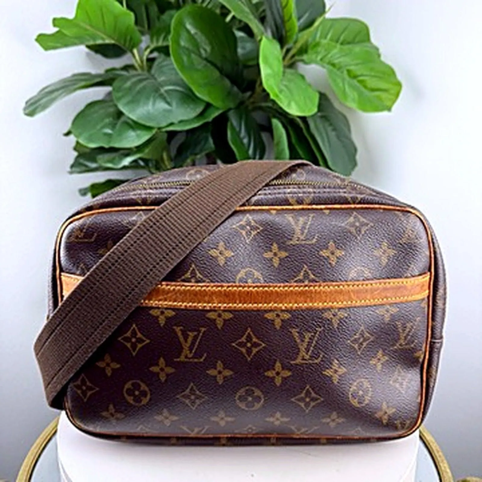 Authentic Louis Vuitton Monogram Canvas Reporter Crossbody Bag