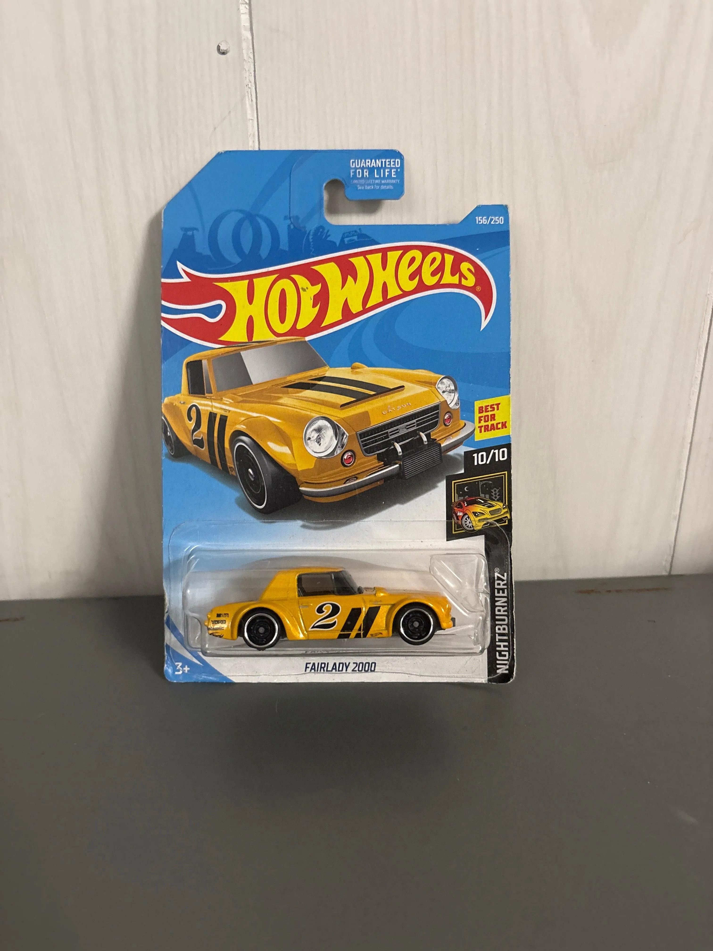 Hot Wheels Fairlady 2000 Diecast
