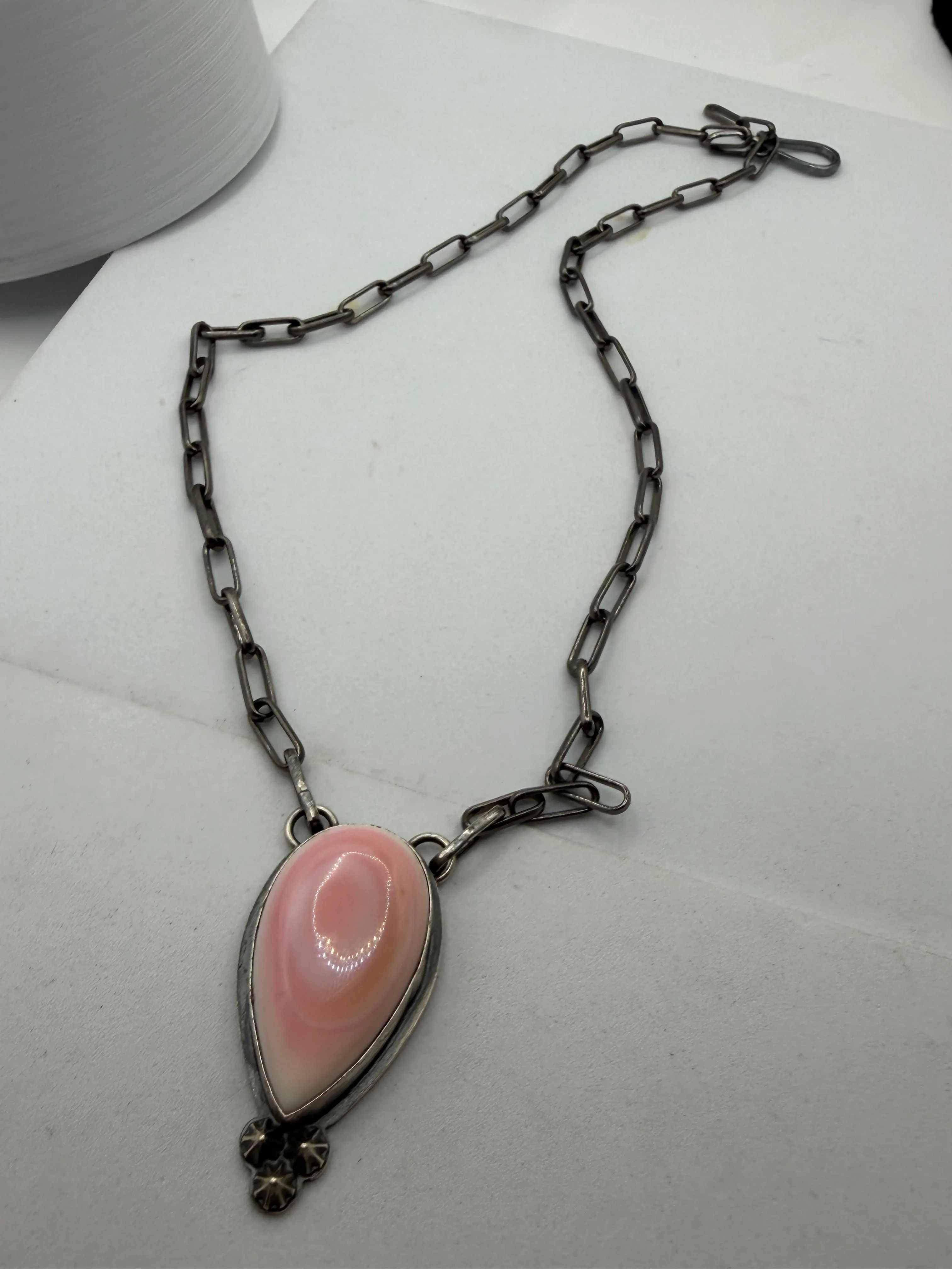 TONY YAZZIE NATIVE HANDMADE PINK CONCH DROP NECKLACE ADJUSTABLE 22" (MM 14)