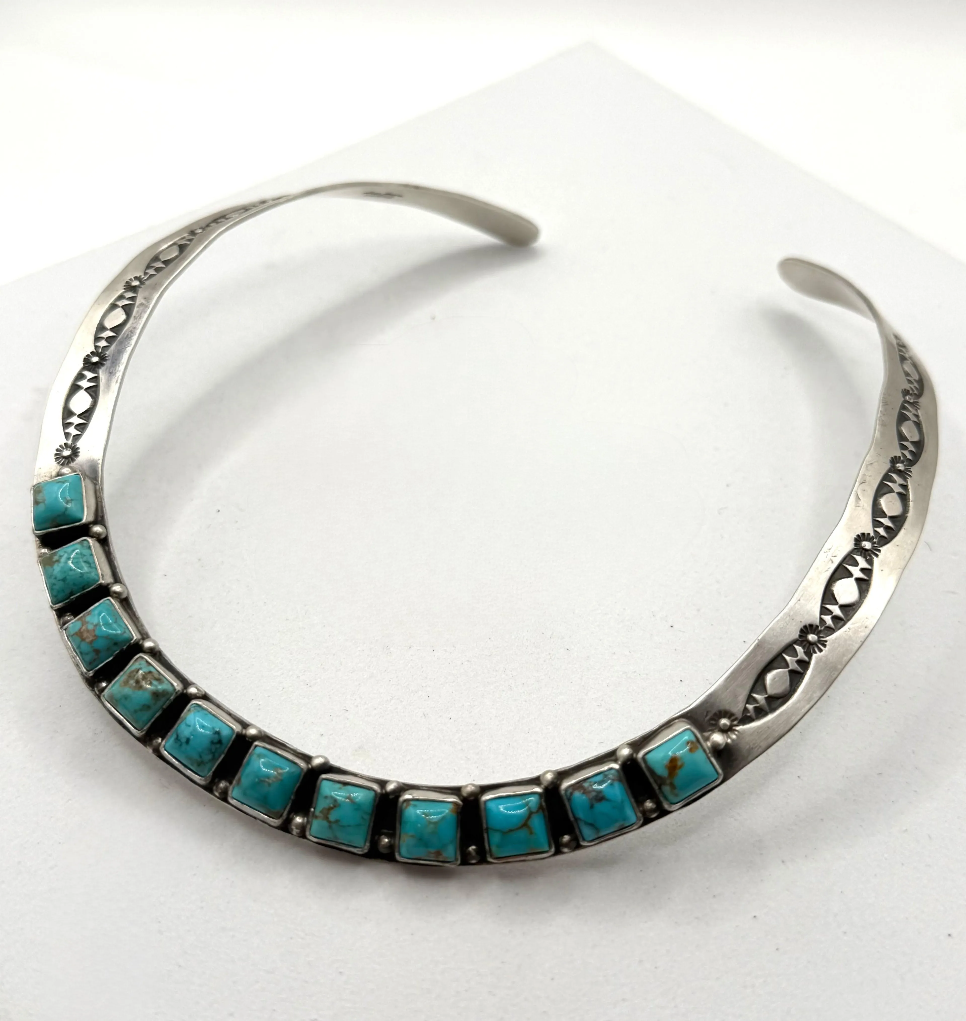 LEROY JAMES NATIVE HANDMADE KINGMAN TURQUOISE COLLAR NECKLACE (NP 36)
