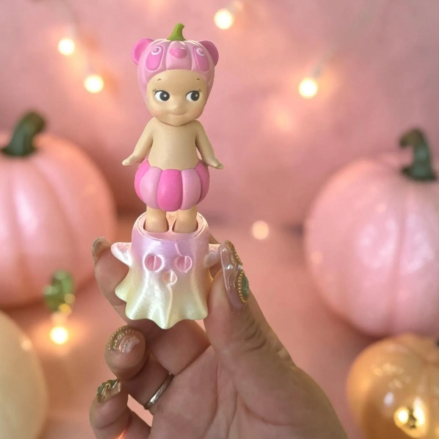Sonny Angel ghost stand