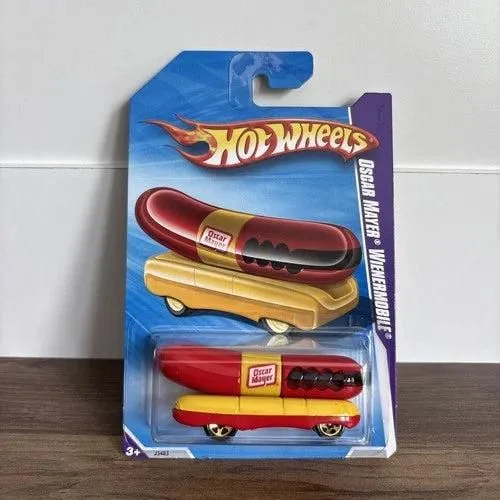 Hot Wheels Oscar Mayer Wienermobile Diecast Model Car