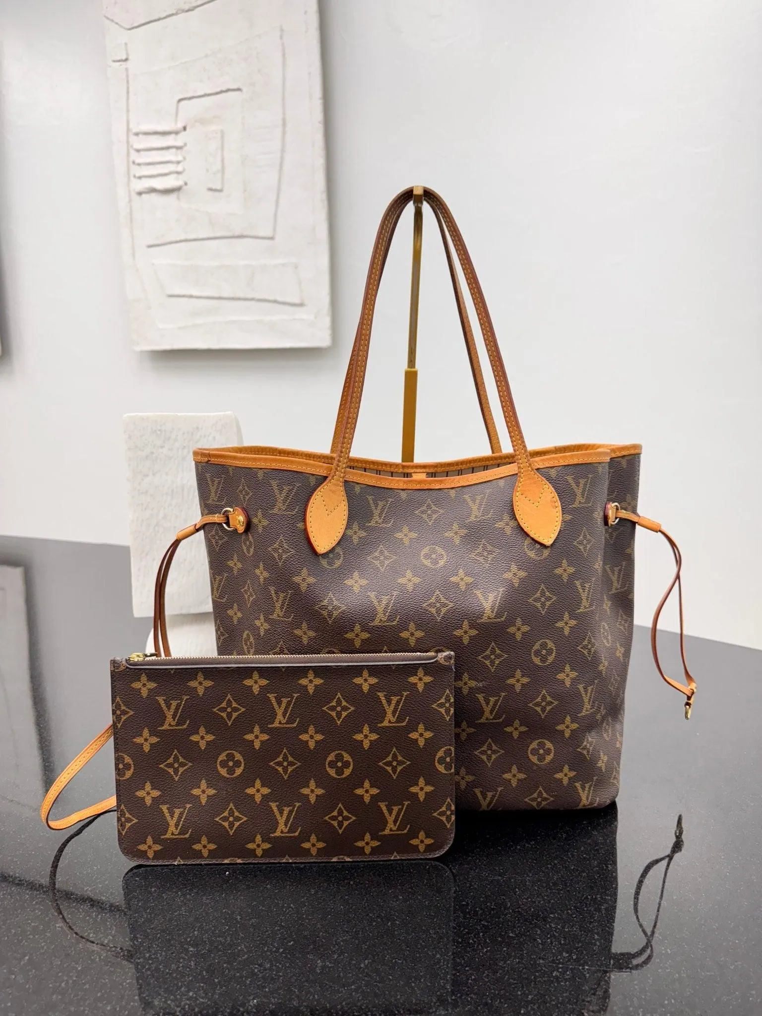 Louis Vuitton Monogram Neverfull MM Tote Bag