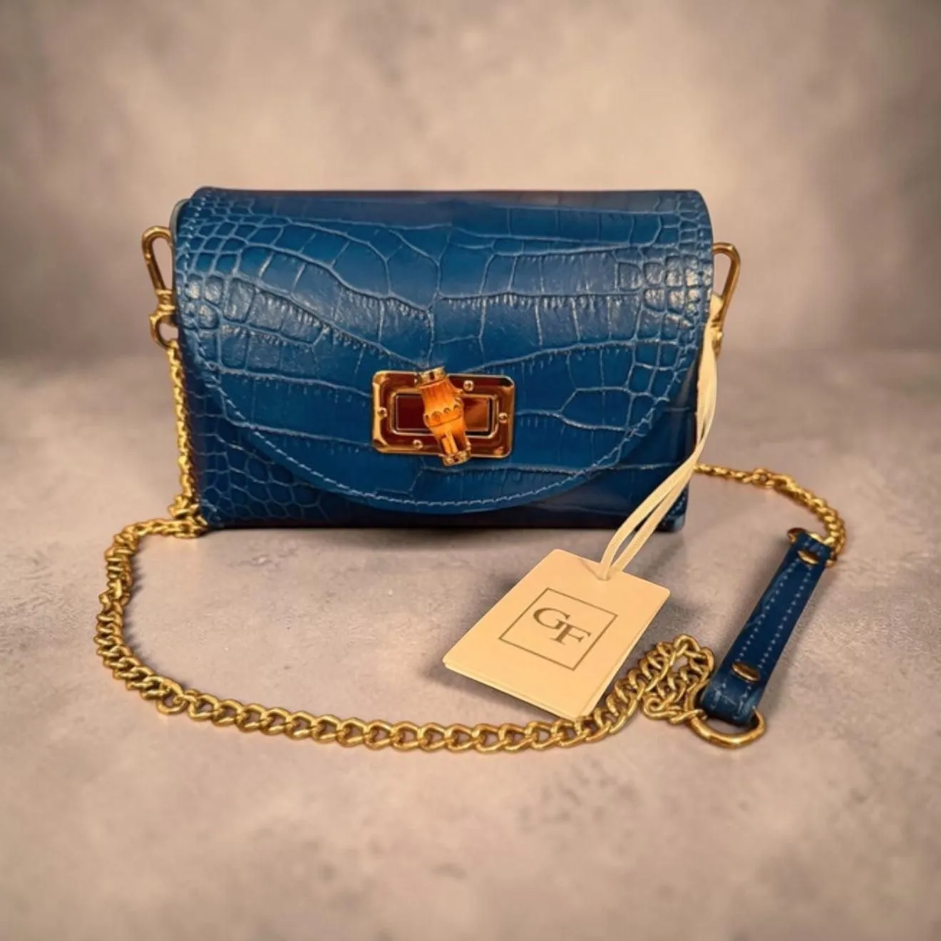 German Fuentes Genuine Italian Leather Croc-Embossed Crossbody Pouch