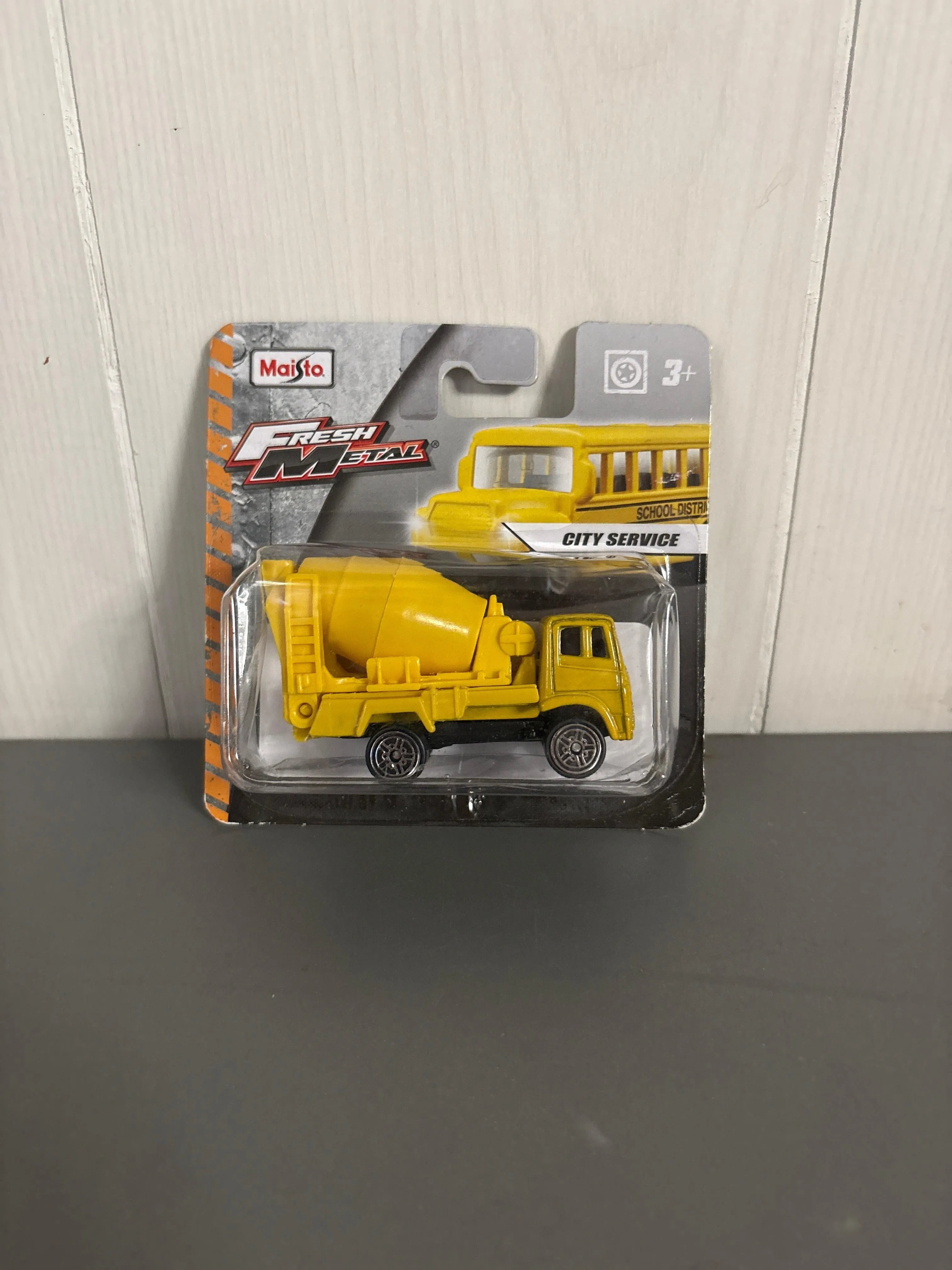 Maisto Cement Mixer Diecast