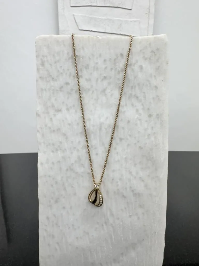 Christian Dior Gold Tone Pendant Necklace