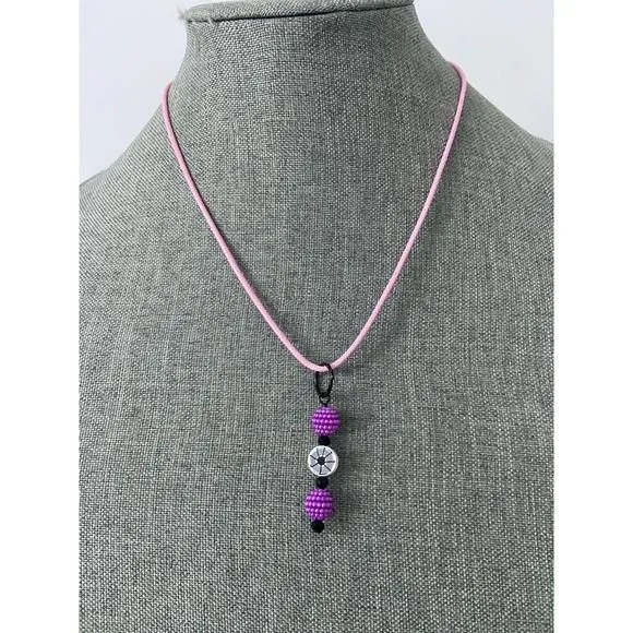 Product image for Handmade Halloween spider pendant necklace
