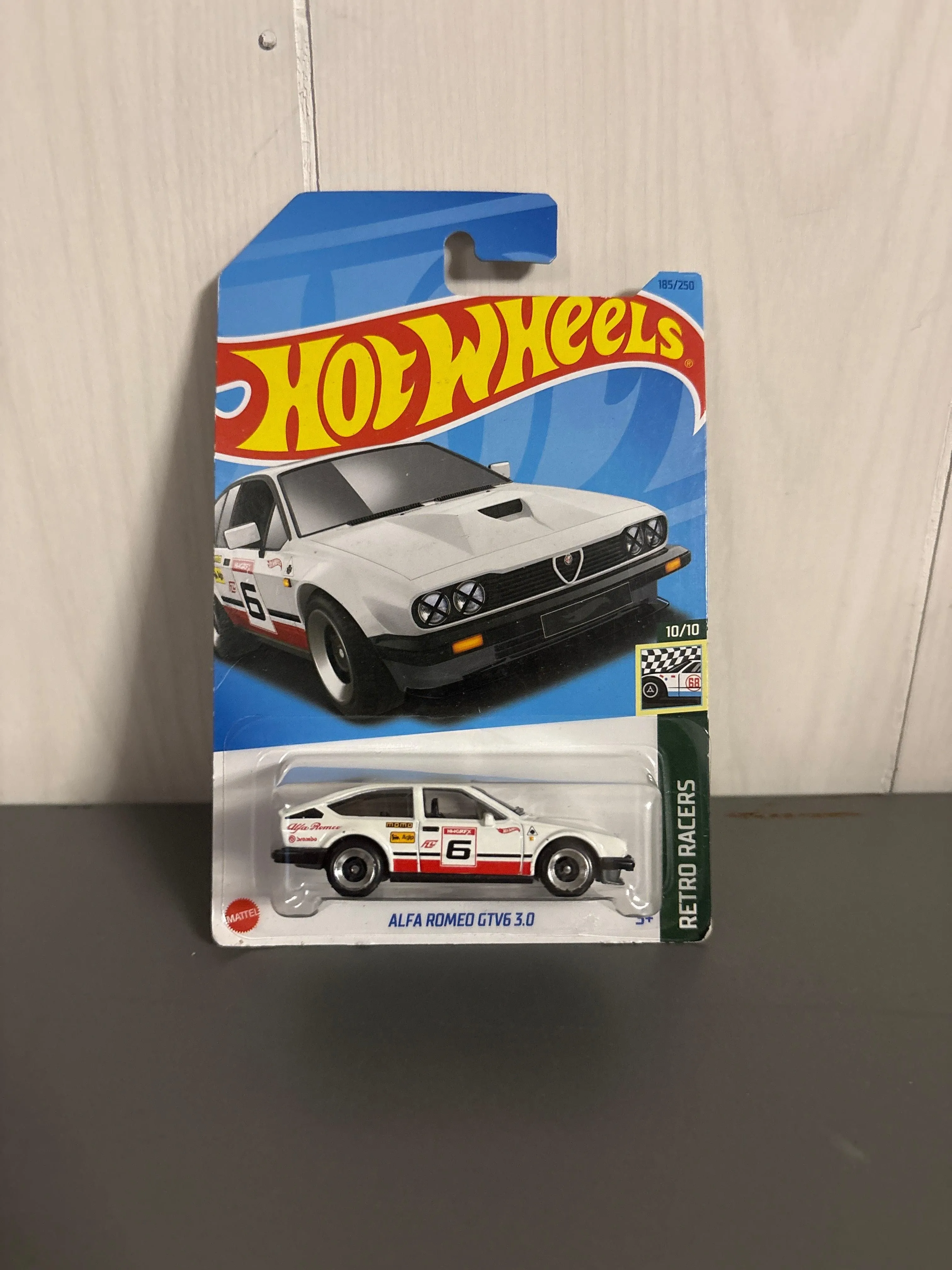 Hot Wheels Alfa Romeo GTV6 3.0 Diecast