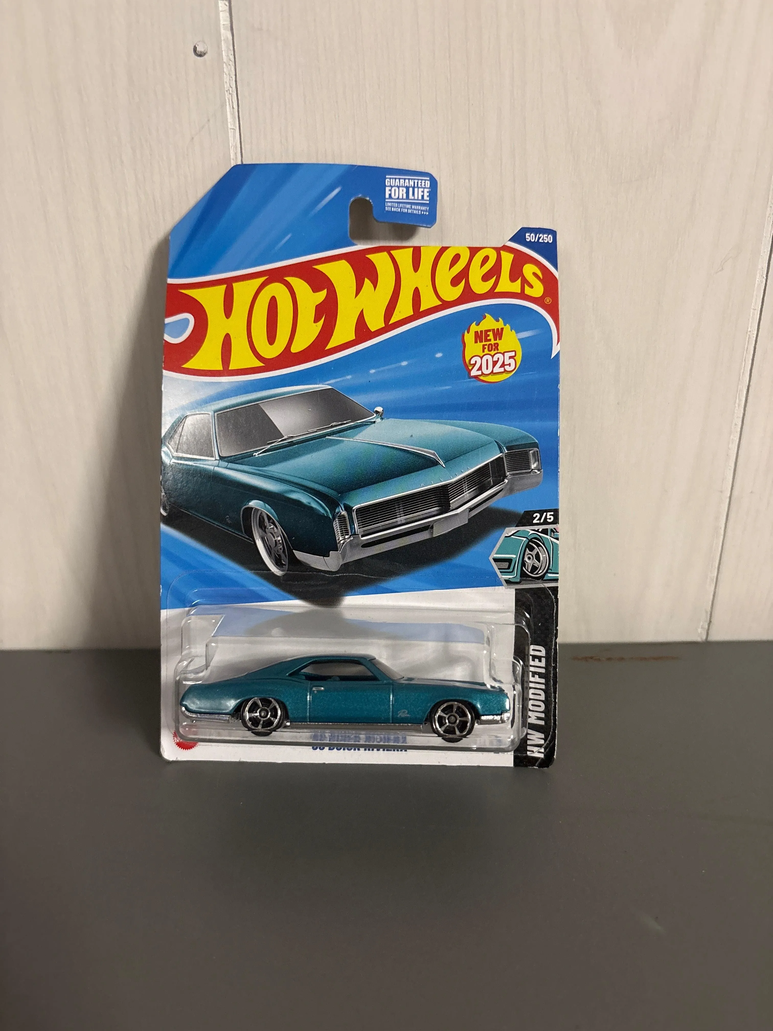 Hot Wheels 66 Buick Riviera Diecast