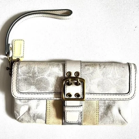 Product image for Coach  zip leather Wallet Clutch Case rare leather