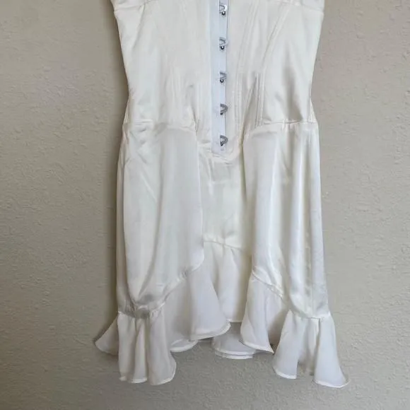 HOUSE OF CB 'Tianna' Ivory white Ruffle Corset Dress NWOT size M  Whatnot:  Shop, Sell, Connect