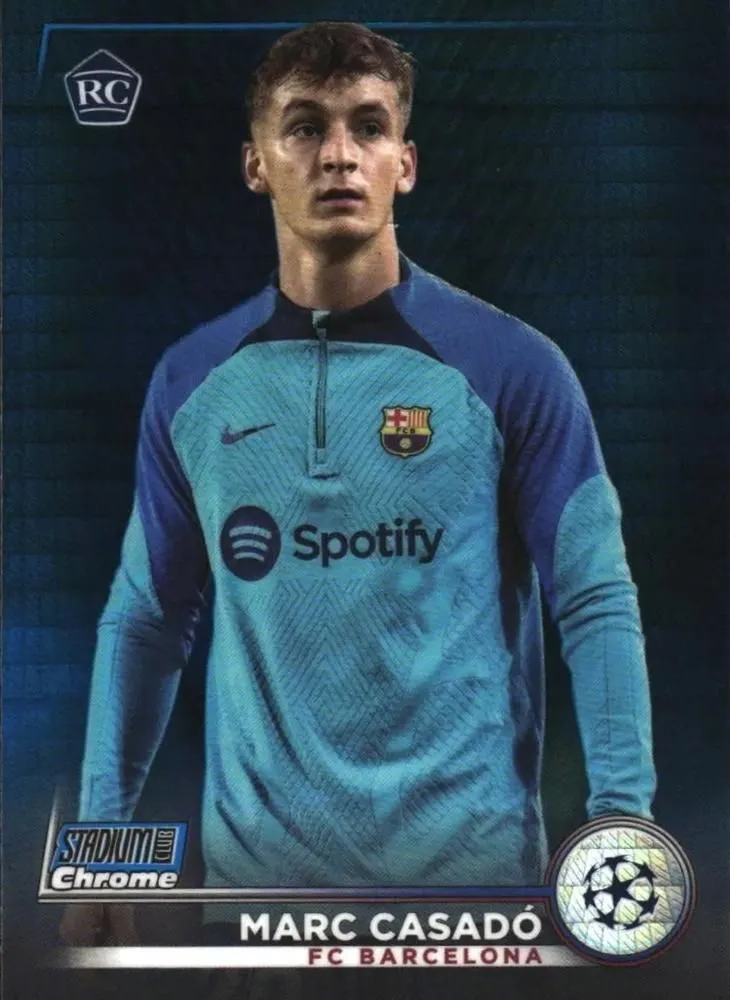 2022 Topps Stadium Club Chrome UCC Blue Prism Refractor RC Marc Casadó #55 FC Barcelona